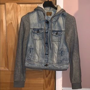 American Eagle Jean Jacket w/ Grey hoodie/sleeves